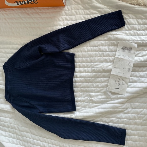 Aeries navey thermal waffle knit long sleeve in size small - Picture 2 of 2